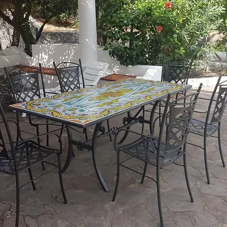 Casa Schicciola * Estrómboli